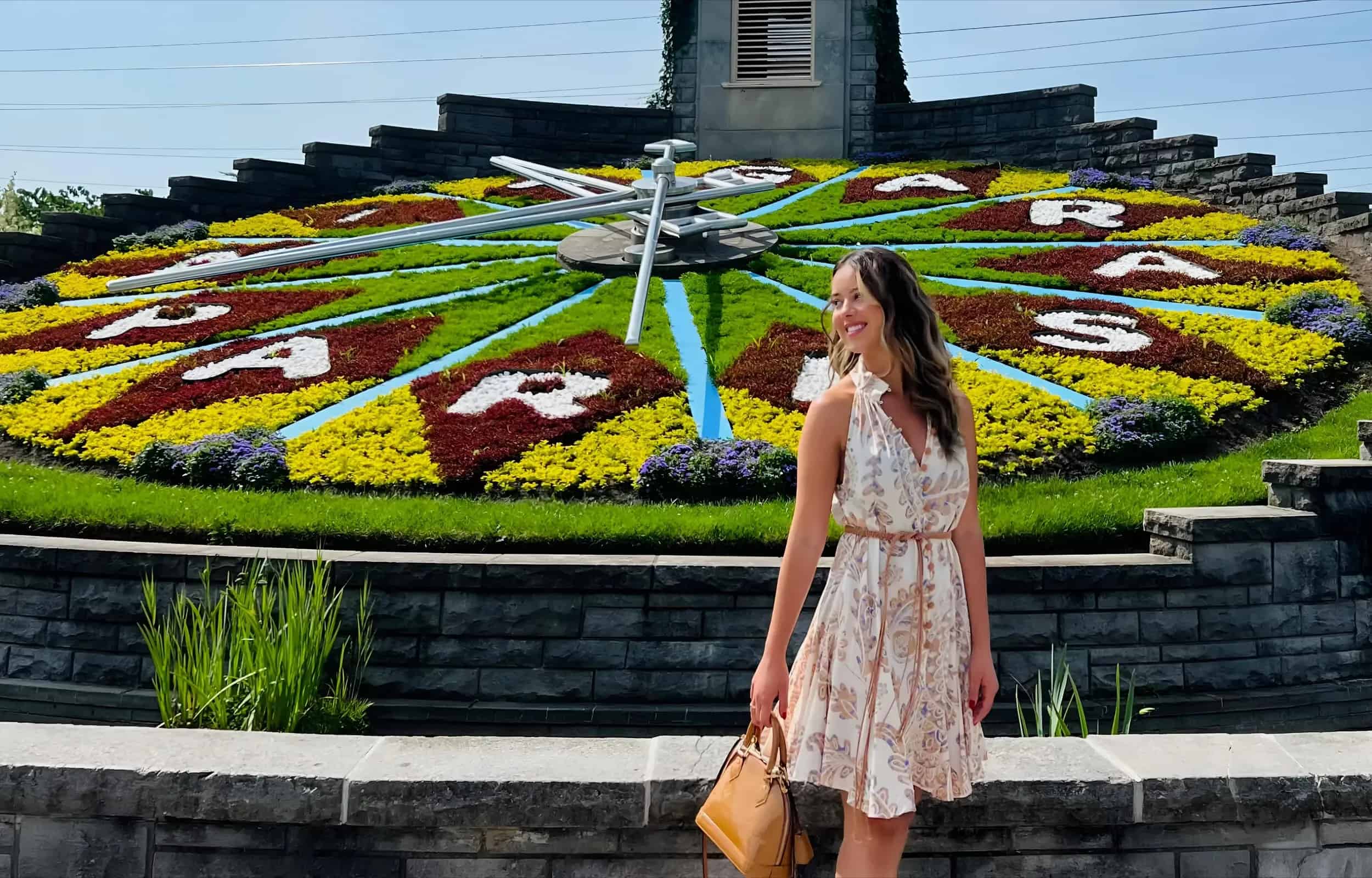 Niagara Falls Floral Clock - Stop for photos during your tour from Toronto