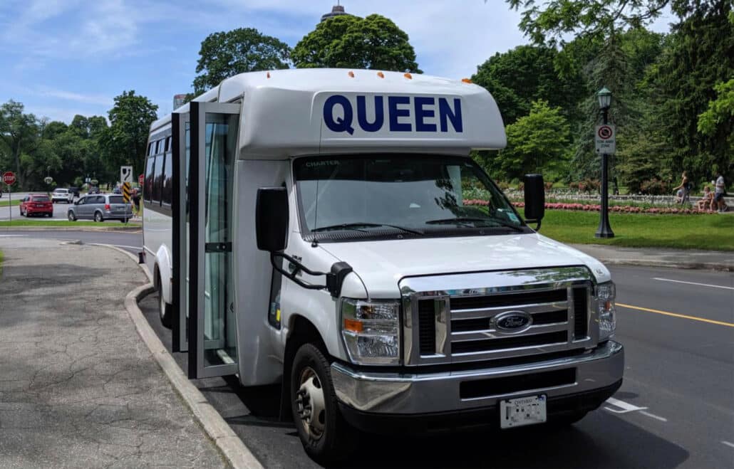 Queen Tour Niagara Falls Bus N2